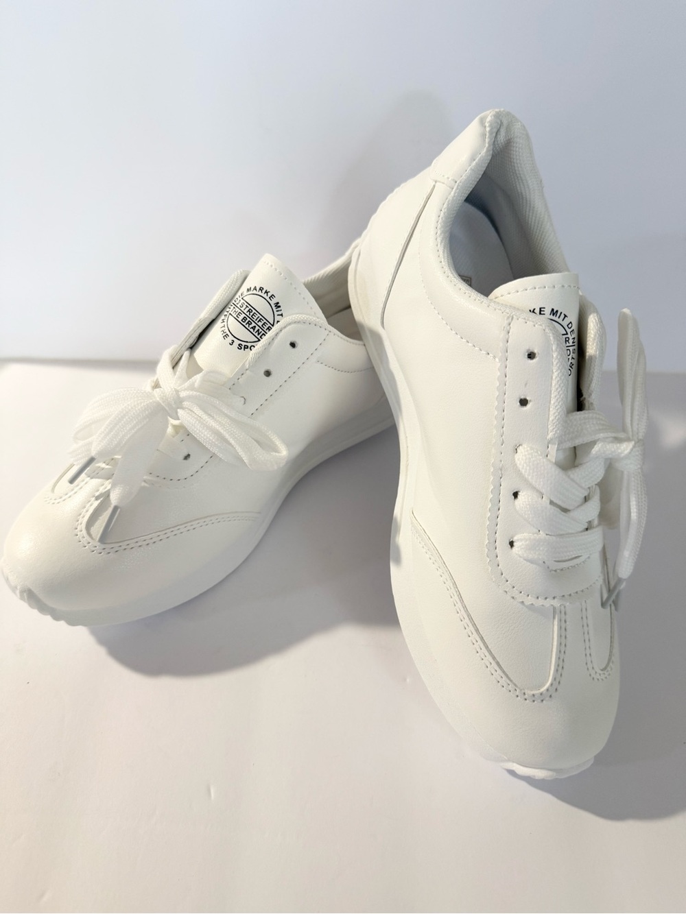 New Women White Leather Casual Shoes Low Top Sneakers Size EU 36 / US 6 No Box
